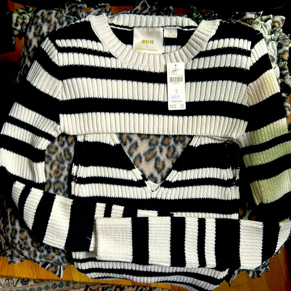 Two piece black and white sweater set